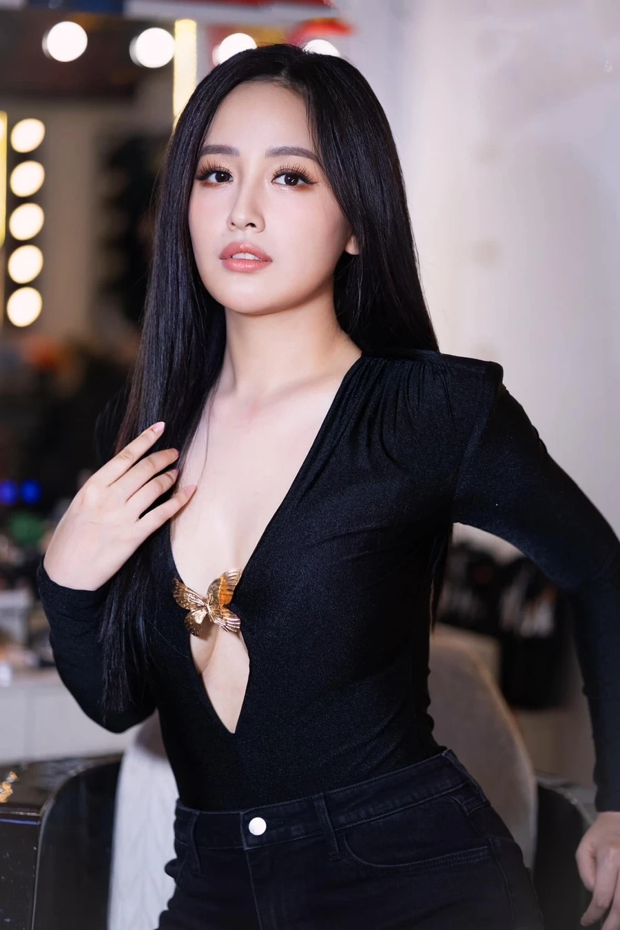 Vẻ đẹp Mai Phương Thúy sexy luôn nhận được nhiều lời khen ngợi.