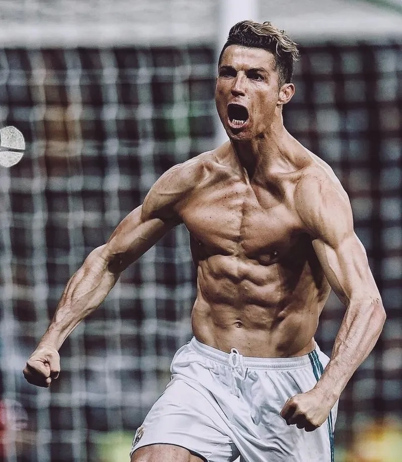 Biểu cảm hài hước của CR7 trong meme ronaldo ghen tỵ