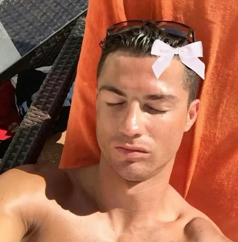 Biểu cảm hài hước nhất qua ronaldo meme face