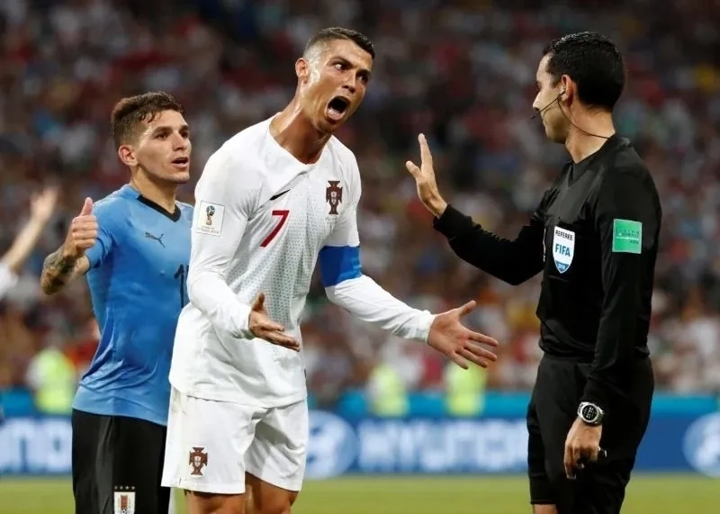 Biểu cảm nổi tiếng trong meme ronaldo siu