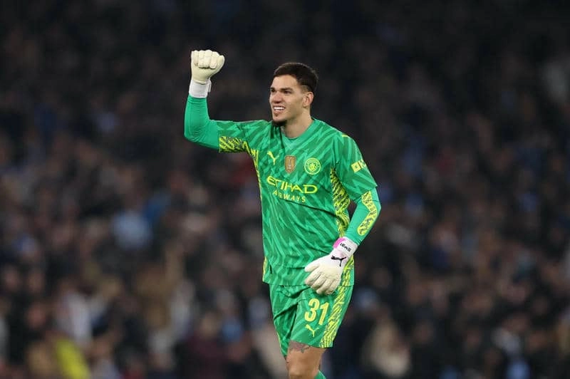Ederson nổi bật trong hàng thủ, cùng SHBET mang đến niềm tin chiến thắng!