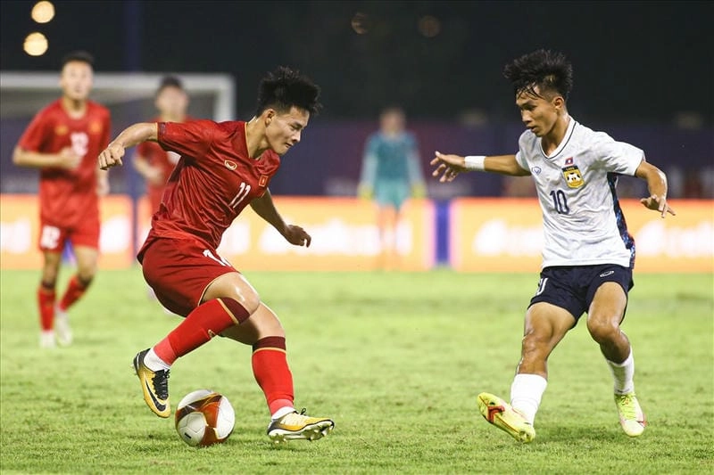  Cầu thủ U22 Việt Nam ăn mừng bàn thắng trong trận gặp U22 Lào
