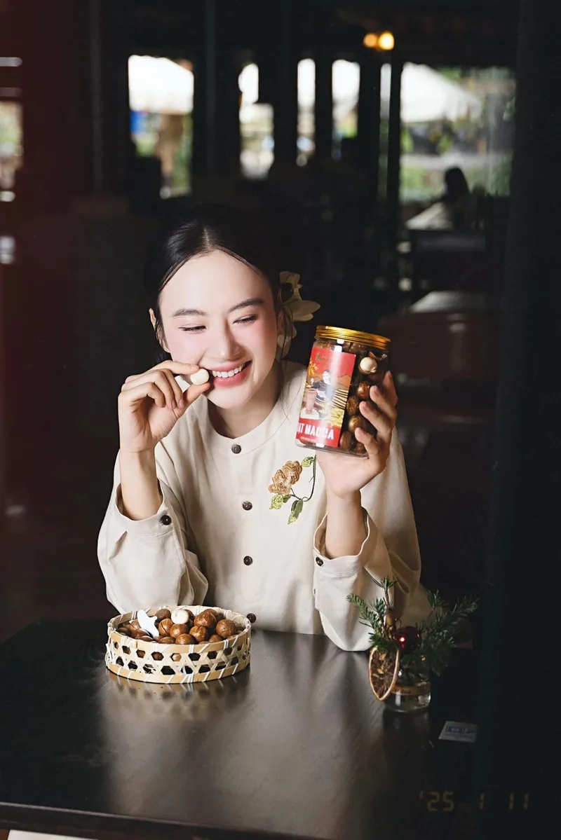 Ngắm Angela Phương Trinh vòng 3 với thân hình chữ S quyến rũ