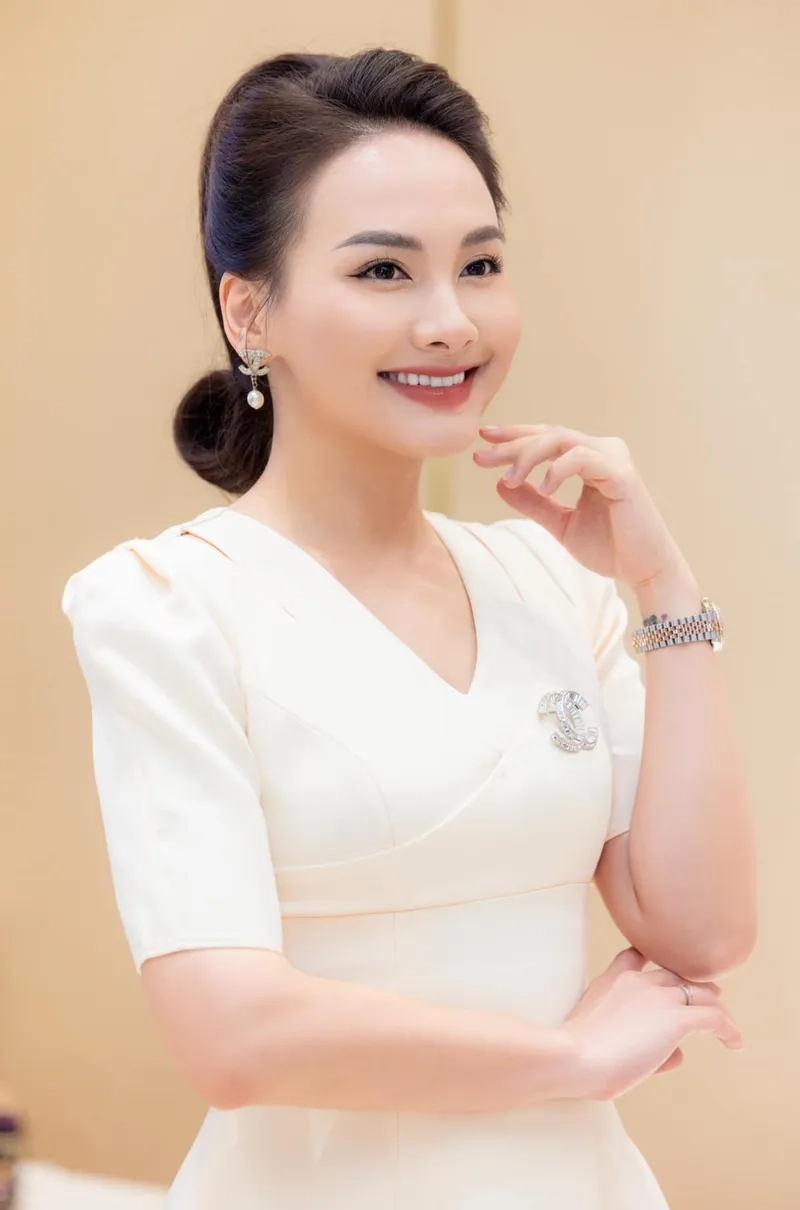 Ngắm Bảo Thanh tuổi trong ảnh thời thượng mới nhất