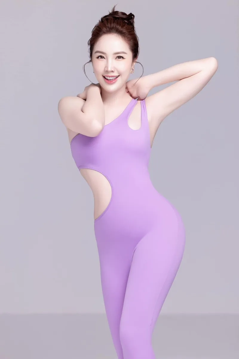 Hát vang Bảo Thy please tell me why lyrics cùng Vương Khang