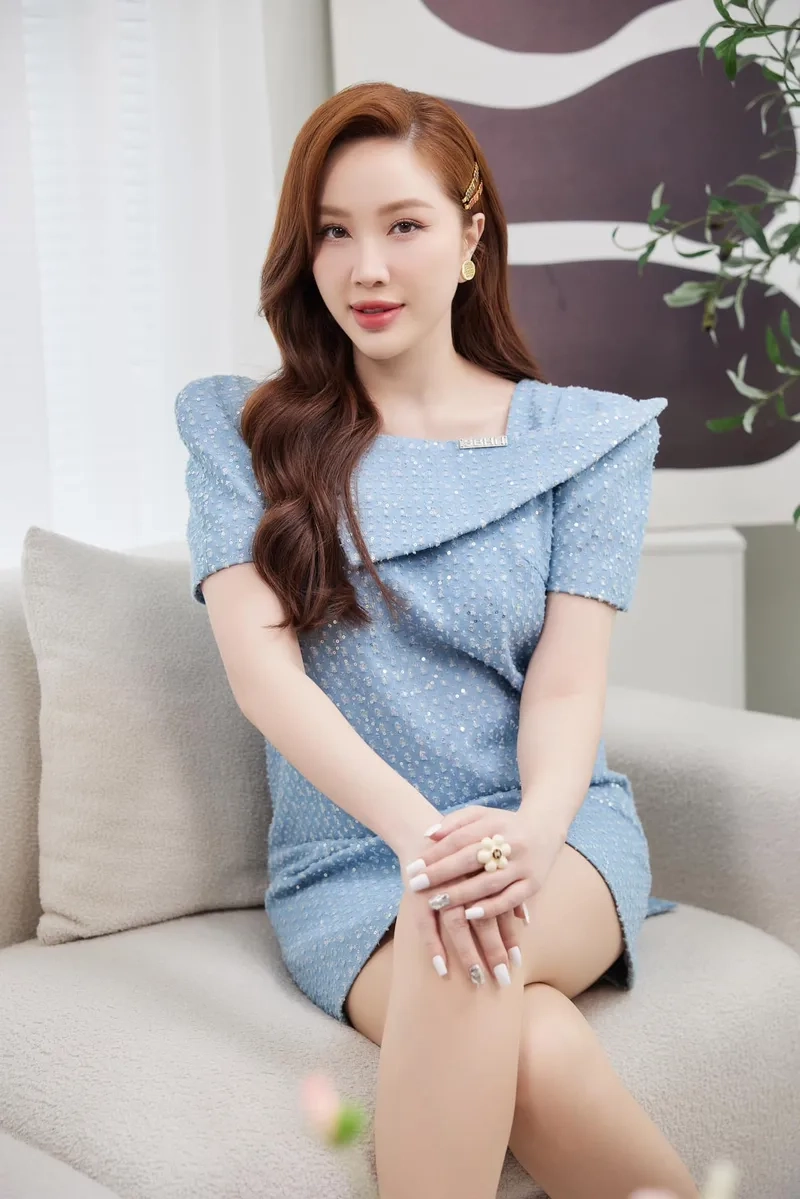 Tải get out Bảo Thy để nghe lại hit sôi động một thời