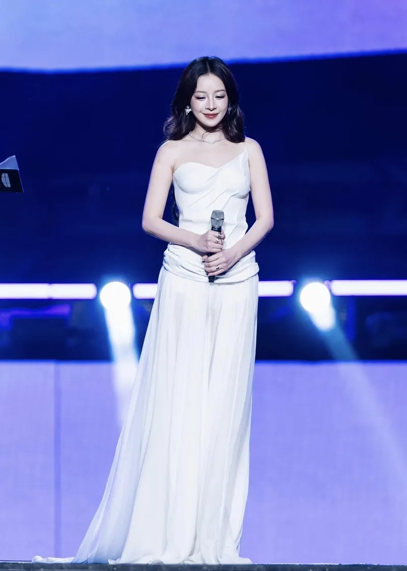 Nghe Chi Pu song để cảm nhận âm nhạc đỉnh cao