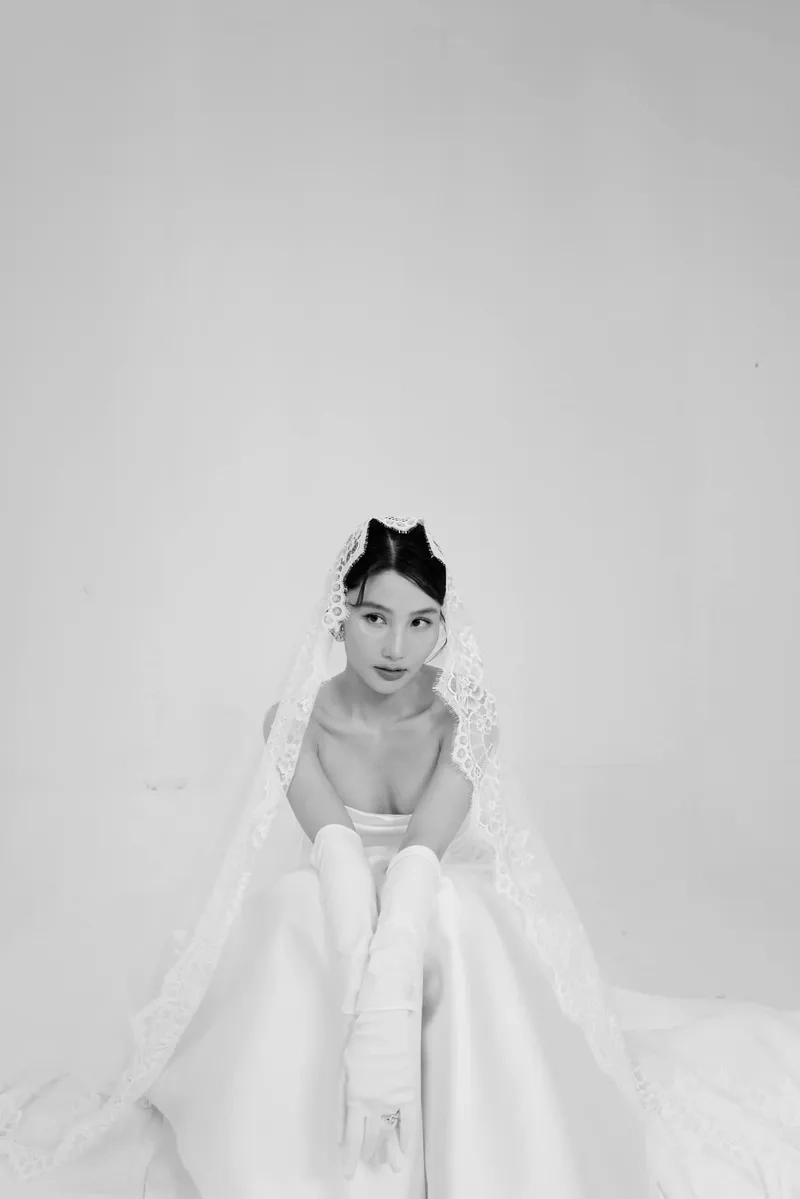 Ảnh đẹp từ Diễm My 9x sắp cưới gây sốt cộng đồng mạng