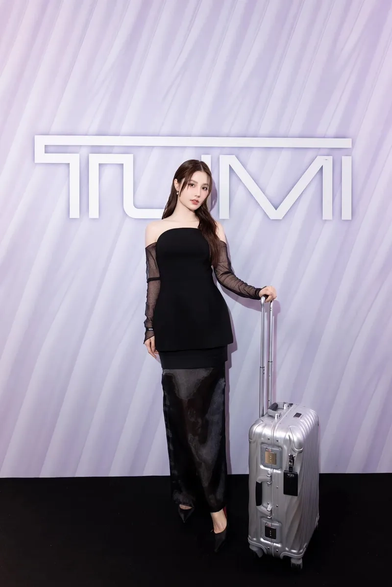 Vui nhộn với Diễm My 9x 7 nụ cười xuân qua ảnh hậu trường