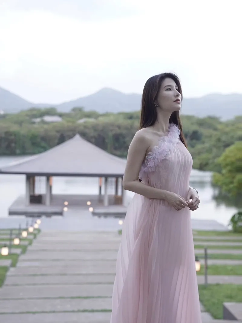 Ngắm phim Diễm My 9x đóng qua ảnh đẹp từ phim trường