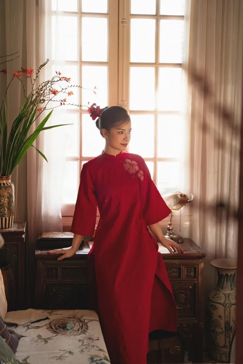 Tò mò Dương Hoàng Yến bao nhiêu tuổi? Khám phá ngay