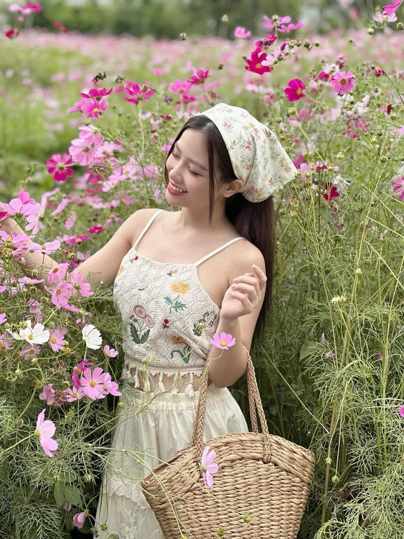 Tìm hiểu ca sĩ Dương Hoàng Yến sinh năm bao nhiêu ngay