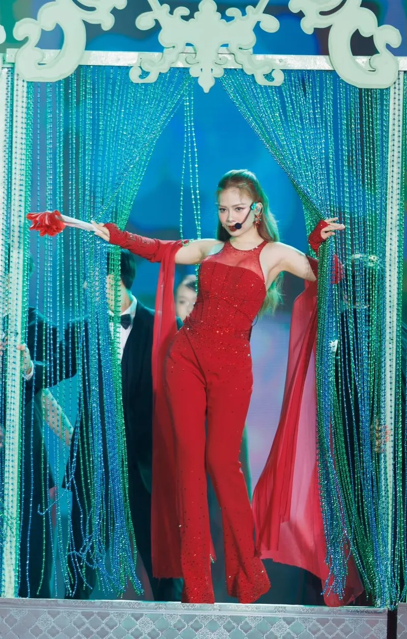 Tìm hiểu ca sĩ Dương Hoàng Yến quê ở đâu ngay hôm nay