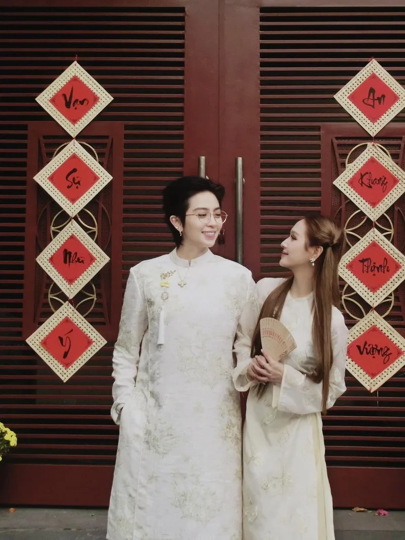 Gil Lê và Xoài Non cặp đôi hot làm dân mạng xôn xao