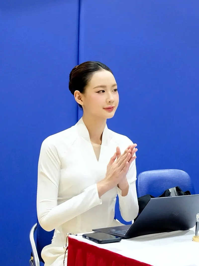 Lê Nguyễn Bảo Ngọc Á hậu 1 bước đệm cho vương miện quốc tế