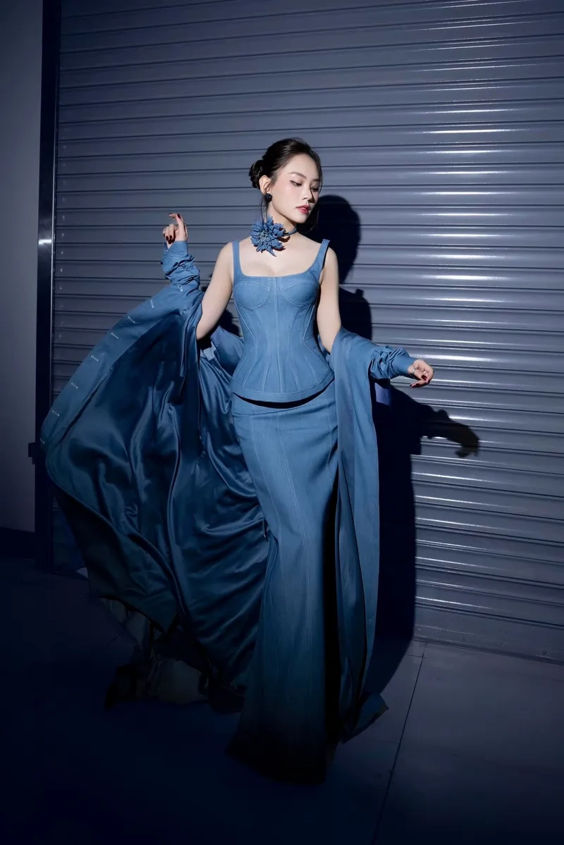 Theo dõi Huỳnh Nguyễn Mai Phương FB qua ảnh cuốn hút