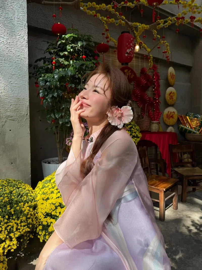 Nghe regret Lâm Bảo Ngọc để cảm nhận âm nhạc sâu sắc