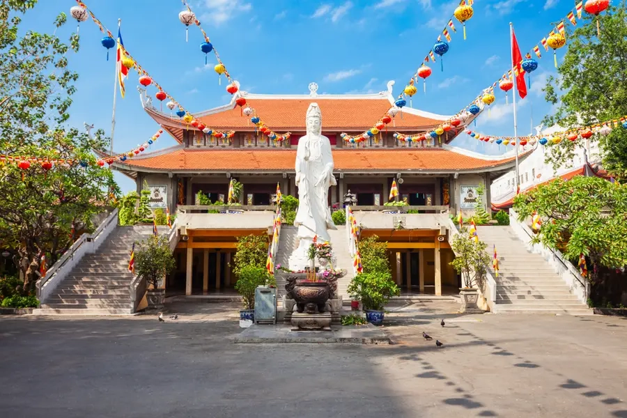 Đền chùa Việt Nam – bản đồ tâm linh trải dài ba miền