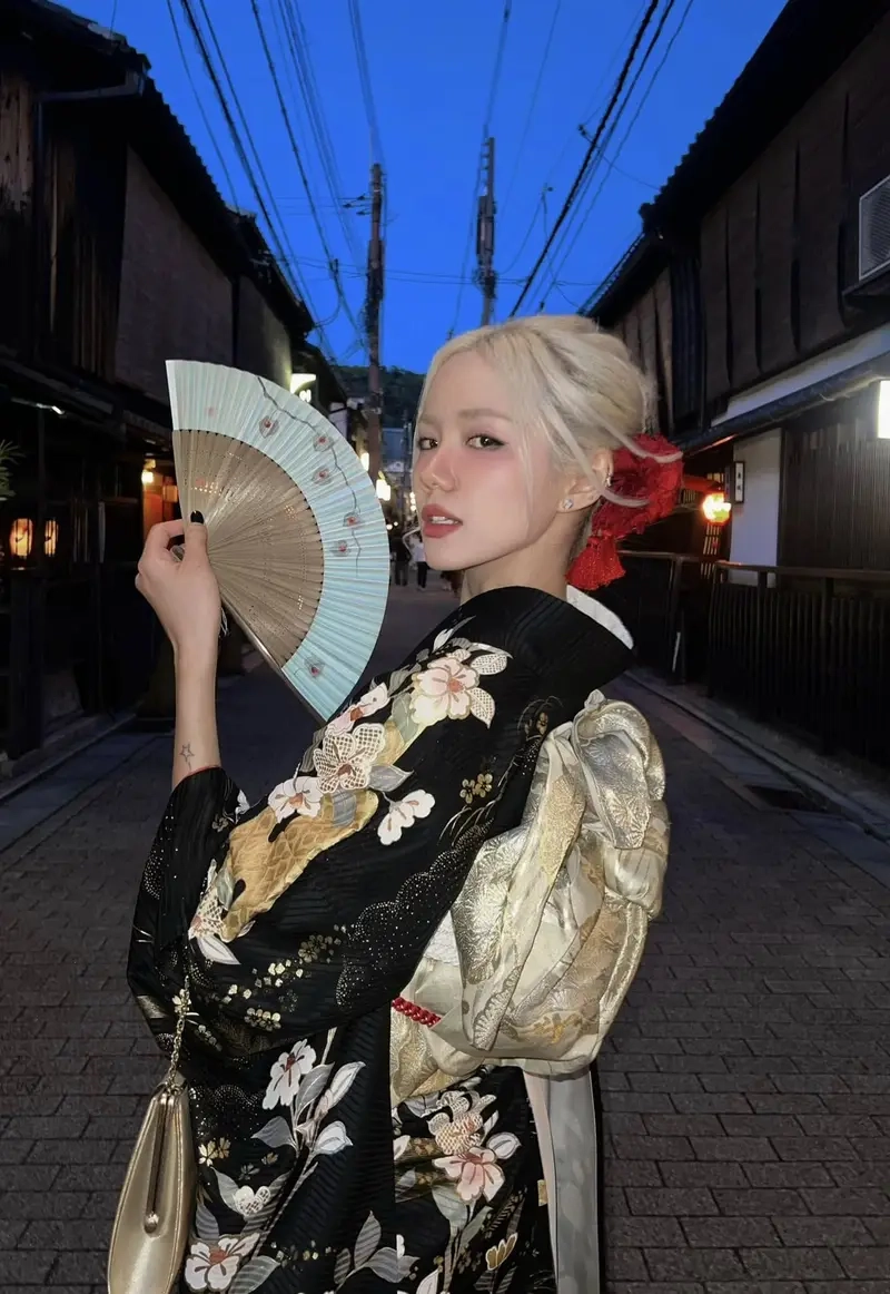 Tò mò Phương Ly có con chưa và những bí mật đời tư