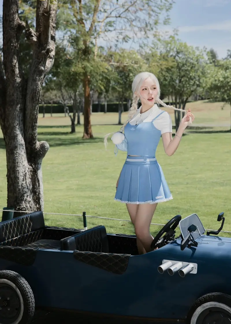 Khám phá Phương Ly bài hát và những hit dẫn đầu Vpop