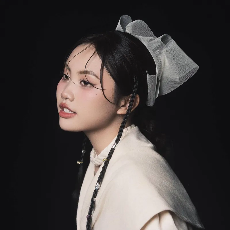 Phương Mỹ Chi sinh ra ở đâu qua bộ ảnh đời thường đáng yêu