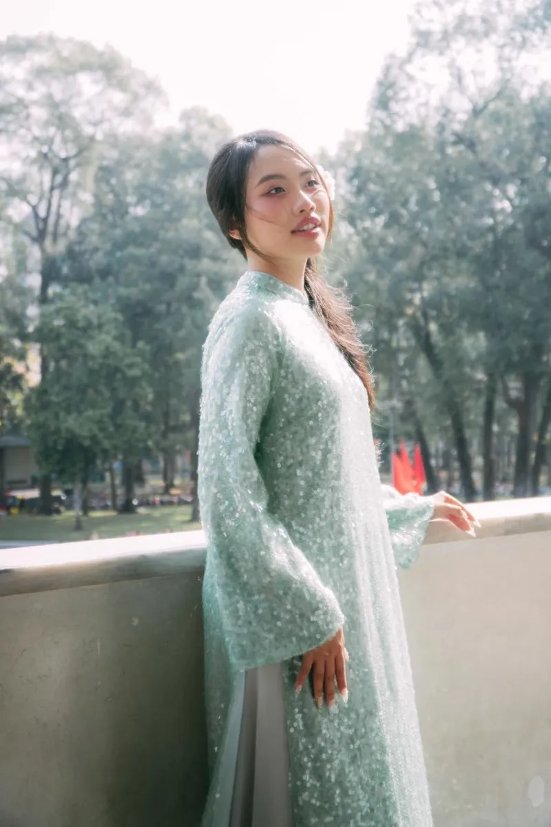 Sinh nhật Phương Mỹ Chi rực rỡ qua những bức ảnh đẹp