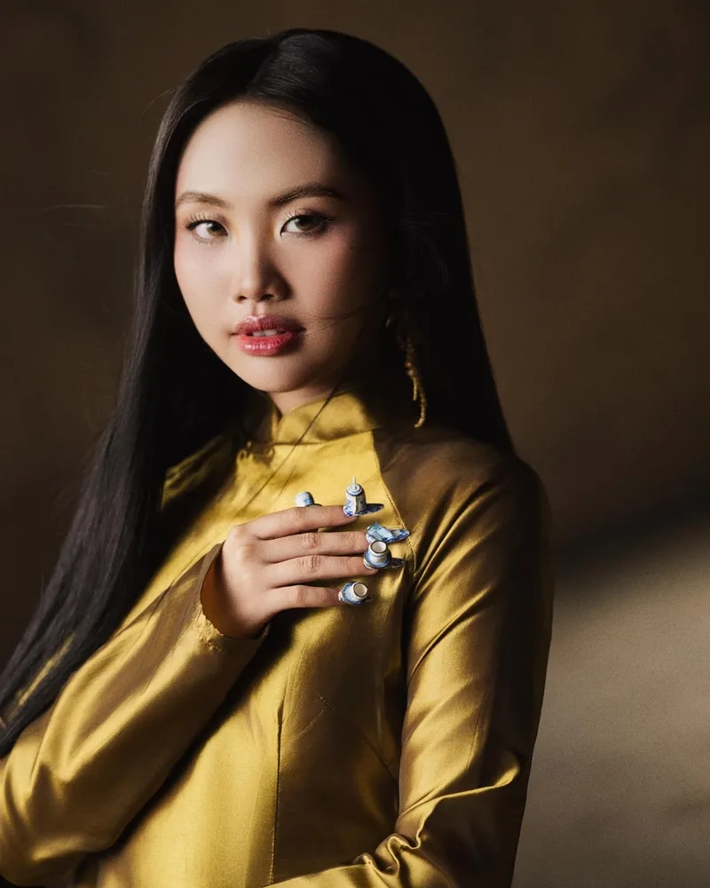 Tò mò quê Phương Mỹ Chi qua ảnh hậu trường lung linh