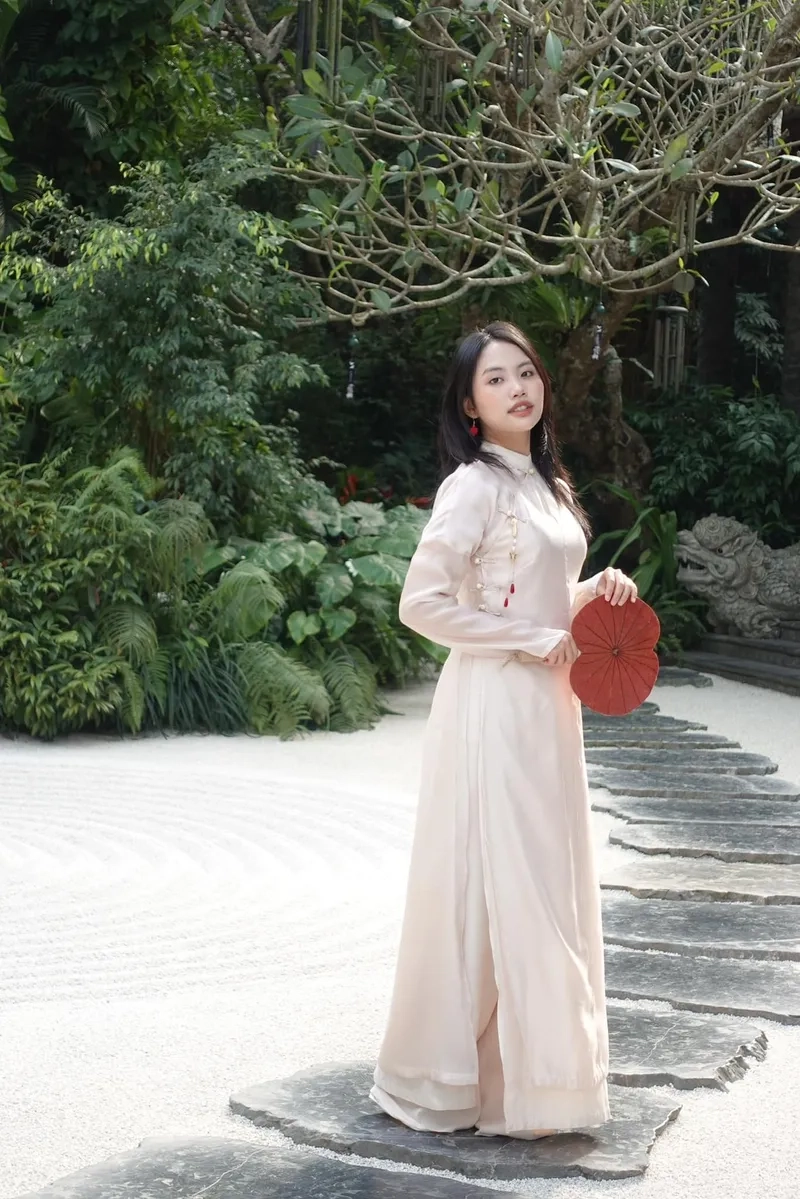 Phương Mỹ Chi tên thật là gì qua bộ ảnh mới nhất