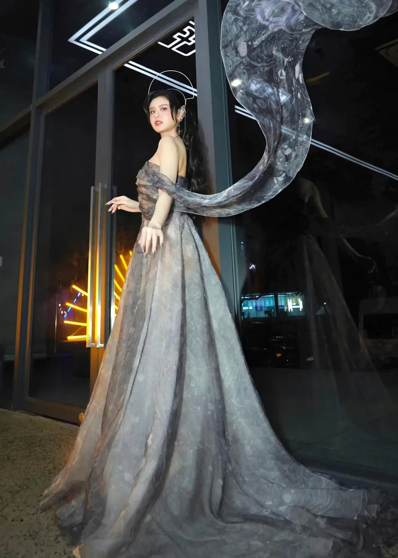 Trương Quỳnh Anh sinh năm bao nhiêu và bí mật tuổi trẻ vĩnh cửu