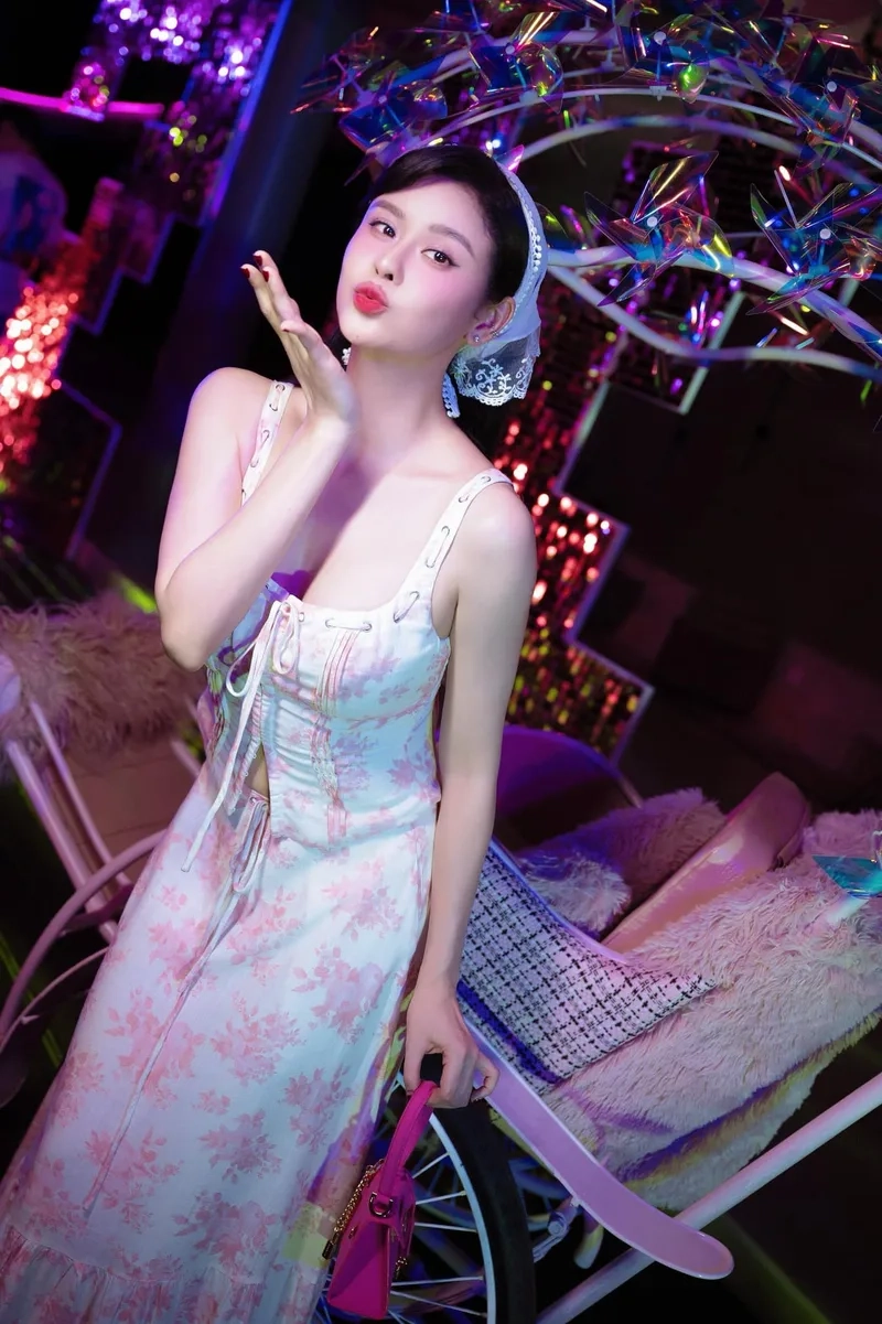 Cảm nhận lời bài hát Trương Quỳnh Anh thế nhé anh đầy cảm xúc