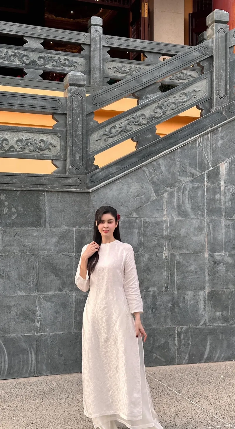 Ca sĩ Trương Quỳnh Anh sinh năm bao nhiêu và bí mật thành công