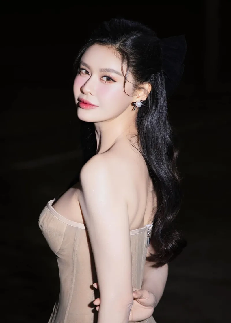 Nghe ngay nghe Trương Quỳnh Anh đơn côi để cảm nhận nỗi lòng