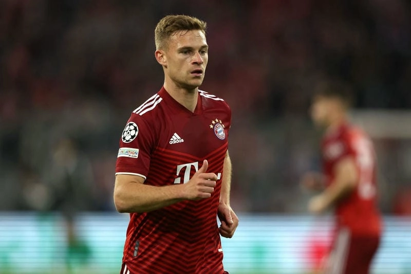 Vai Trò và Nhiệm Vụ Của Tiền Vệ Phòng Ngự: Từ Chặn Đứng Đến Phát Động Tấn Công