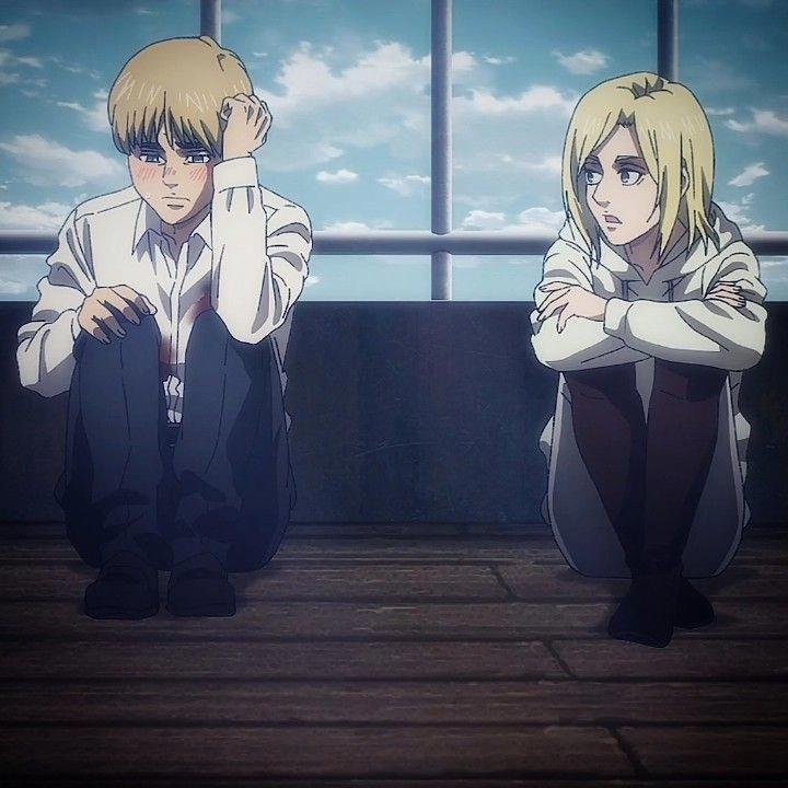 Bộ đôi cá tính armin x mikasa gây chú ý