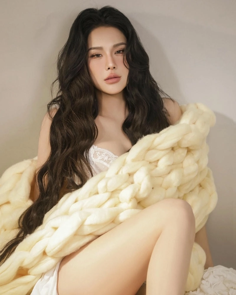 Bật mí Diệp Lâm Anh tên thật là gì