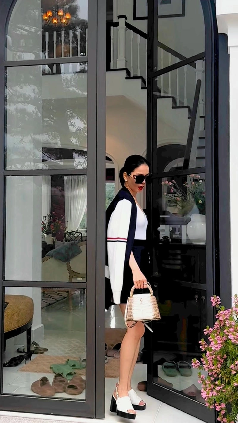 Nghe mãi không chán Lệ Quyên Vì em còn thương