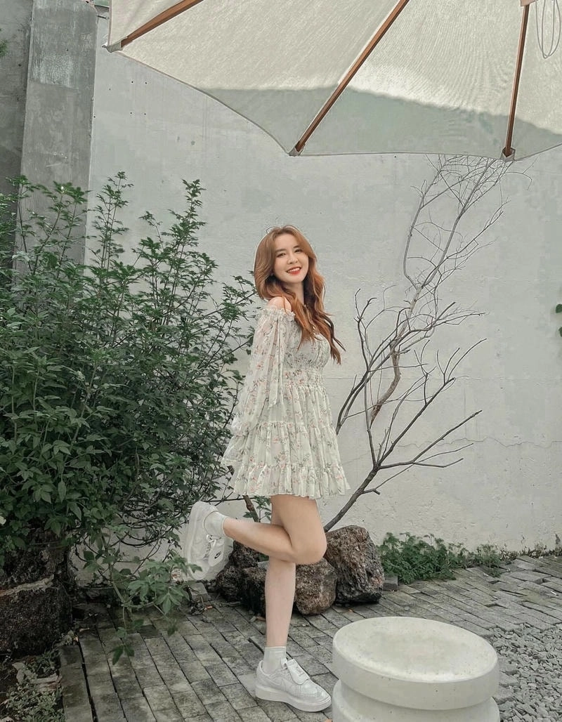 Lướt xem instagram Ngân Sát Thủ đẹp mê ly