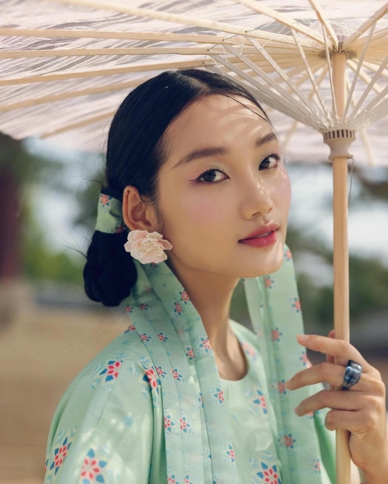 Nguyễn Quỳnh Anh The Face thu hút ngay từ ánh nhìn đầu tiên