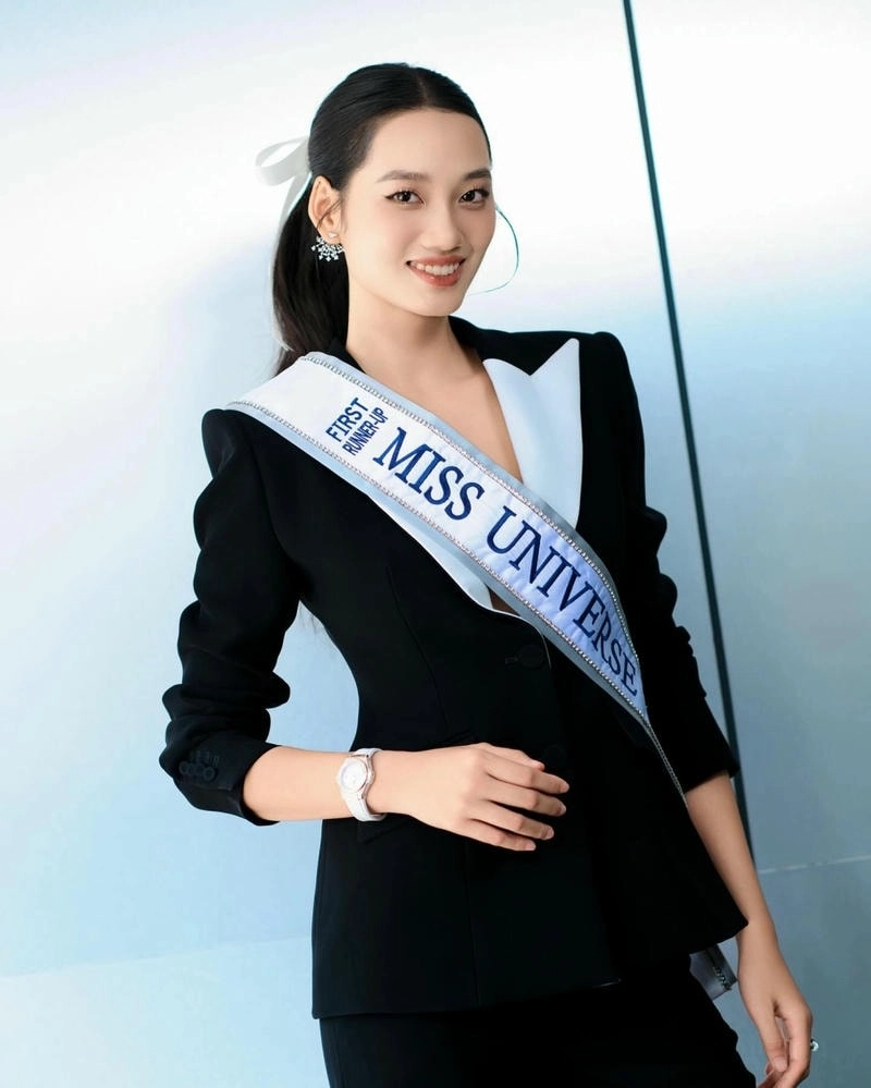 Nguyễn Quỳnh Anh Á 1 gây thương nhớ với nụ cười