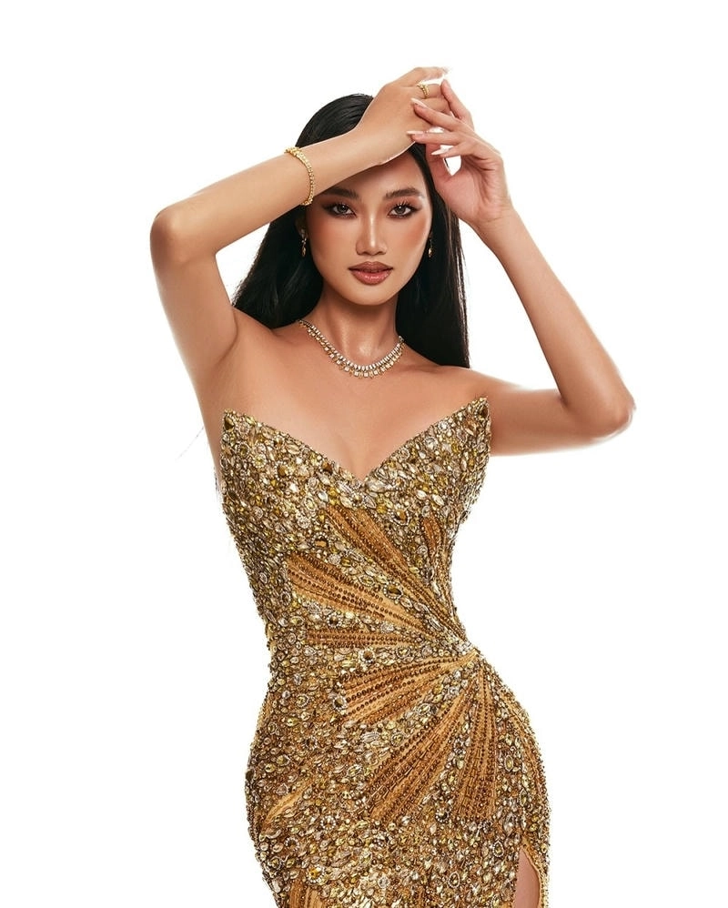 Người mẫu Nguyễn Quỳnh Anh ghi điểm với thần thái