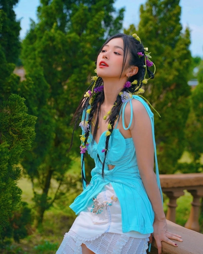 Suni Hạ Linh bao nhiêu tuổi khiến fan bất ngờ