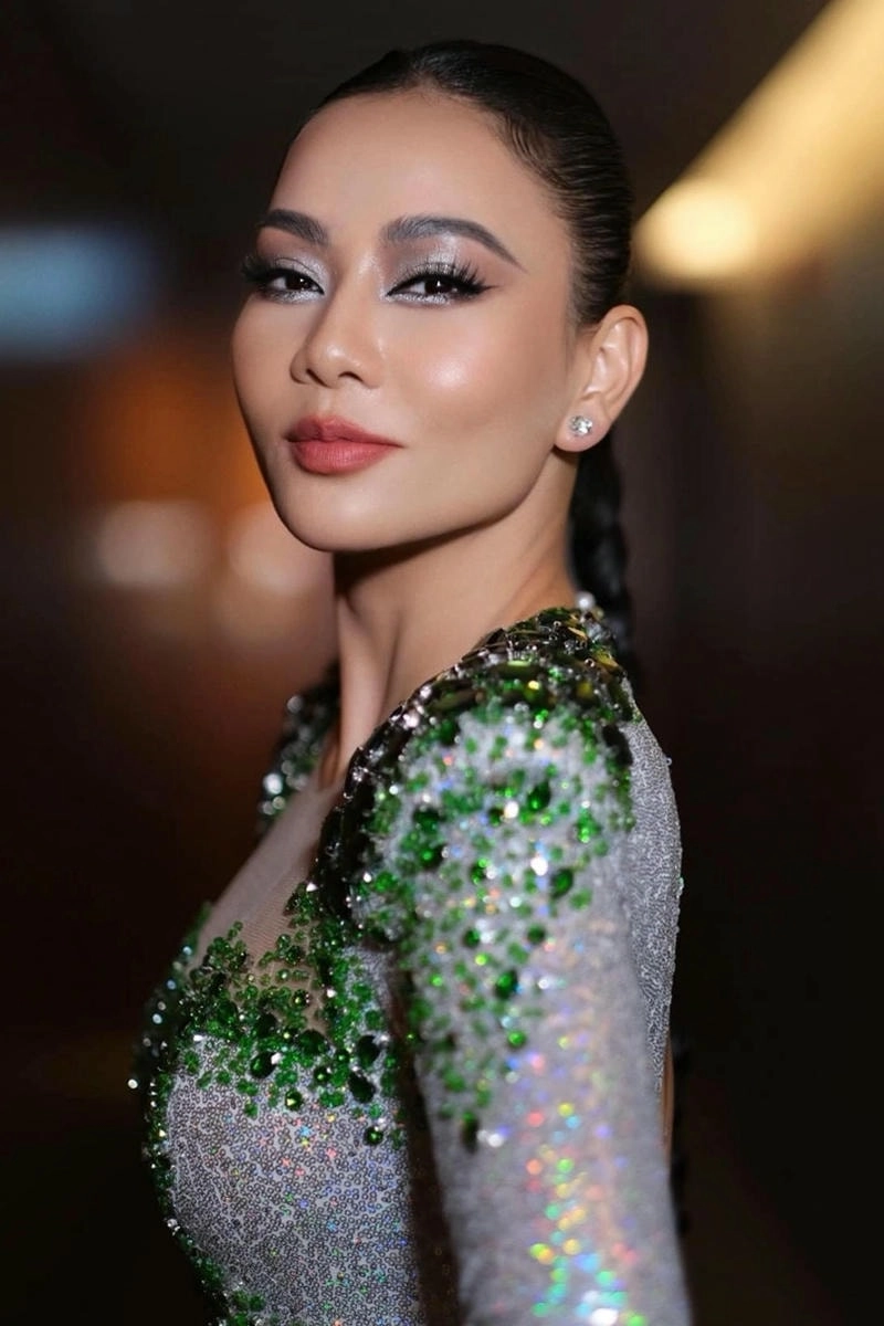 Thử giọng với Bay Thu Minh Karaoke ngay