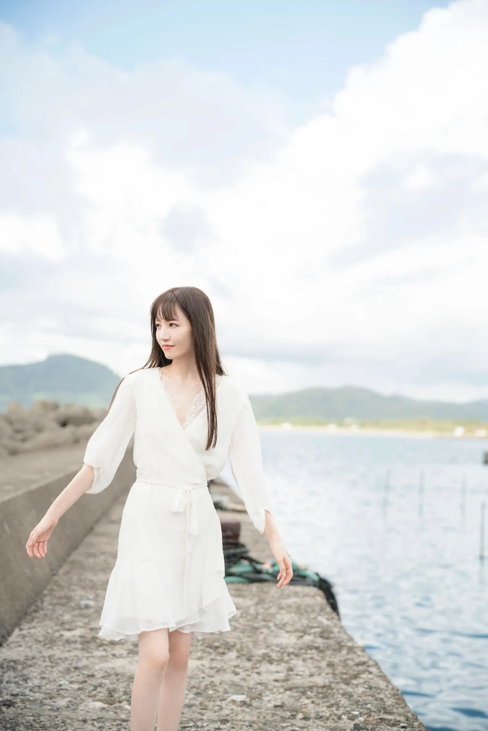 Thần thái quyến rũ của Karen Ishida làm tan chảy mọi ánh nhìn