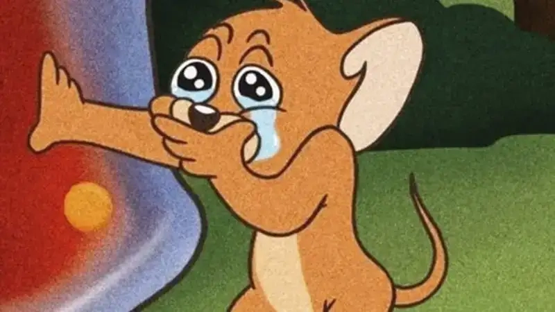 Khi trái tim tan vỡ chỉ biết gửi gắm vào meme buồn về tình yêu