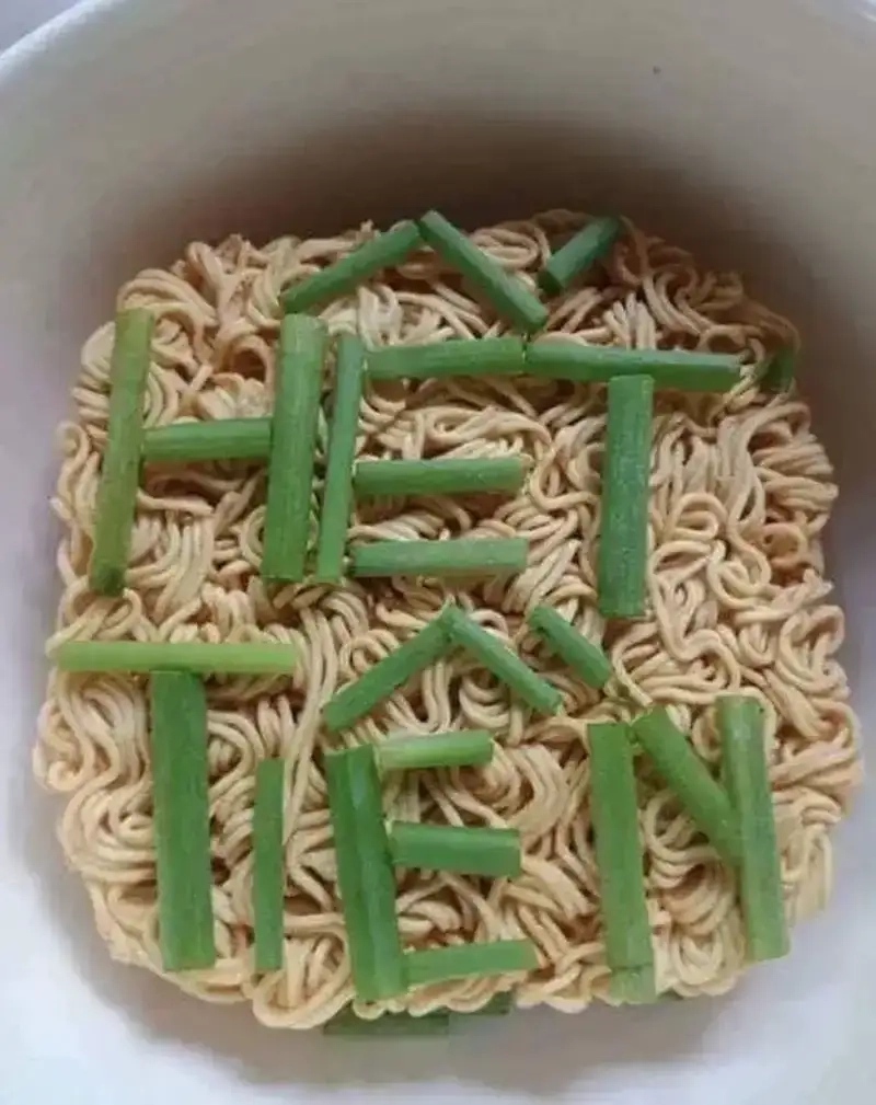 Cười té ghế với meme rớt mồng tơi độc đáo