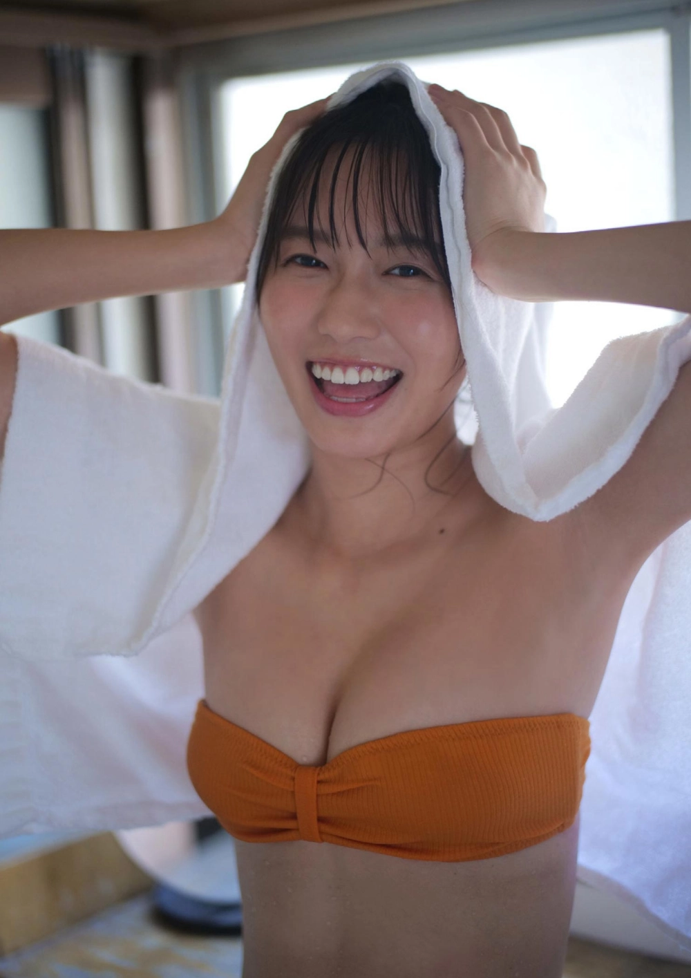 Nene Shida khẳng định sức hút nóng bỏng qua từng khung hình