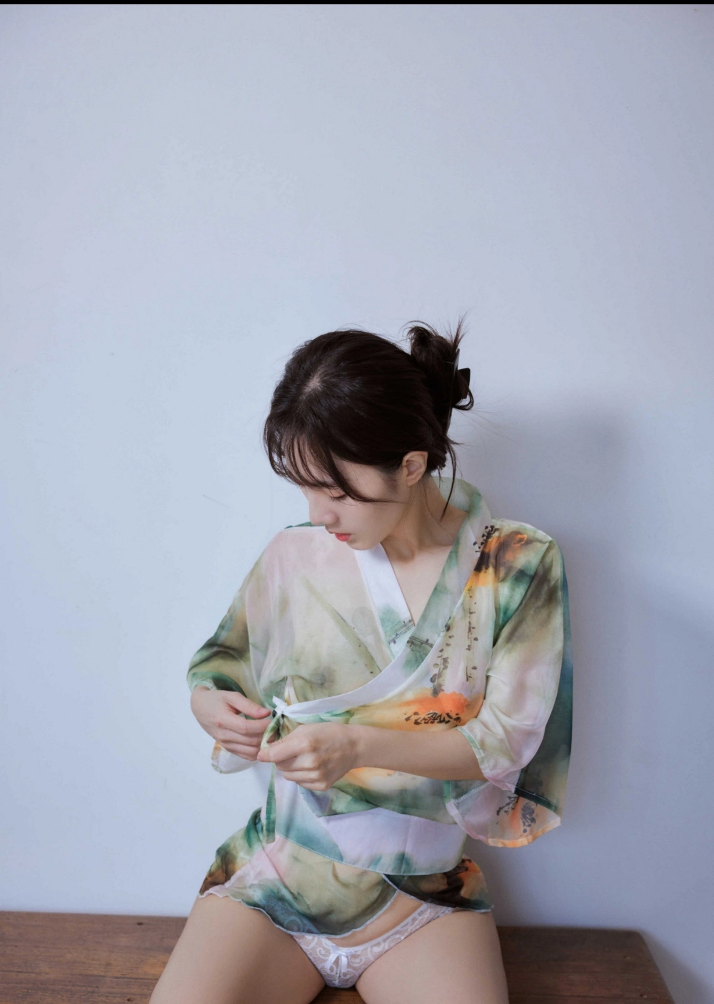 Ray khoe dáng quyến rũ khiến fan ngẩn ngơ