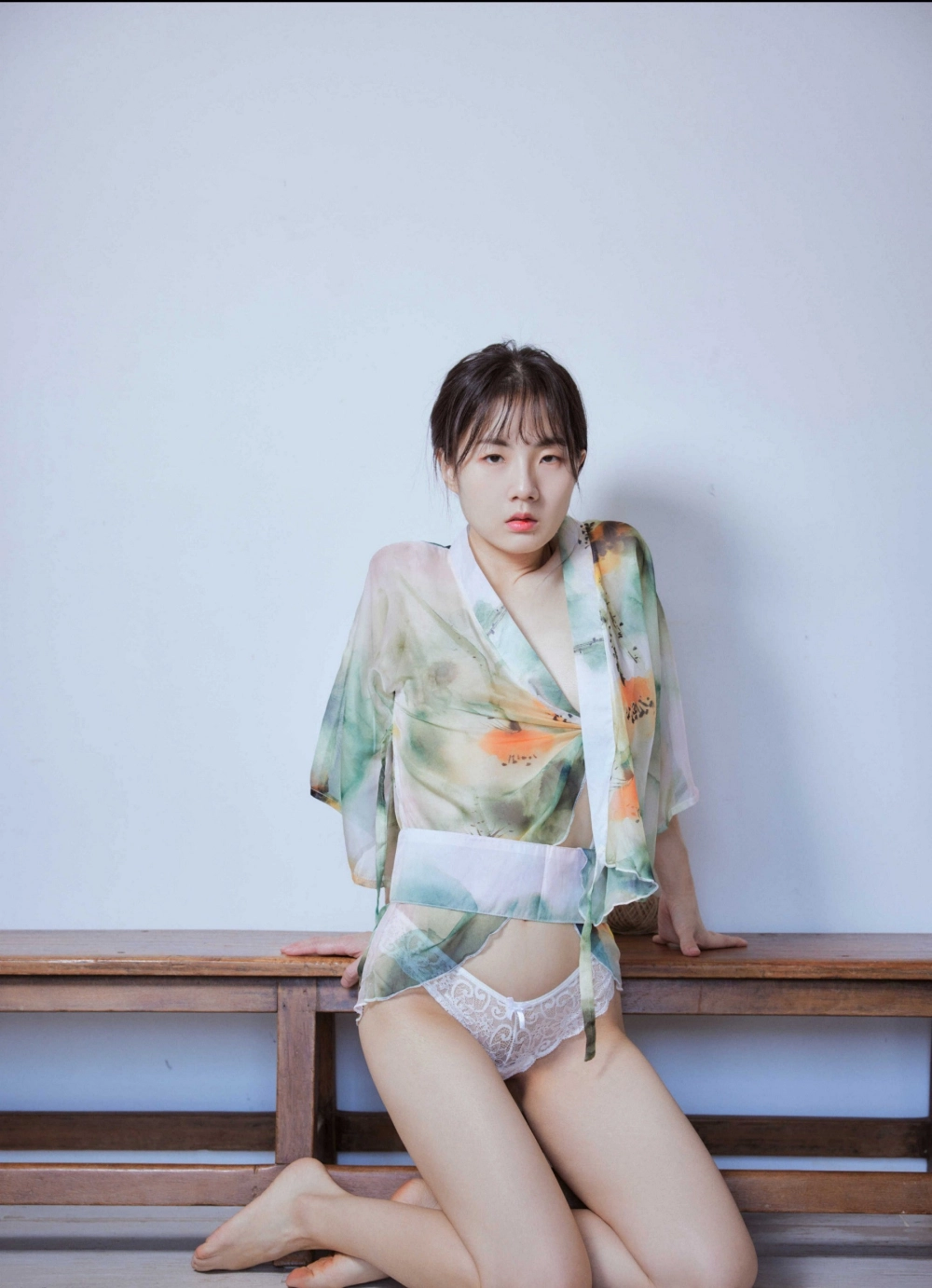 Vẻ đẹp nóng bỏng của Ray khiến tim người loạn nhịp