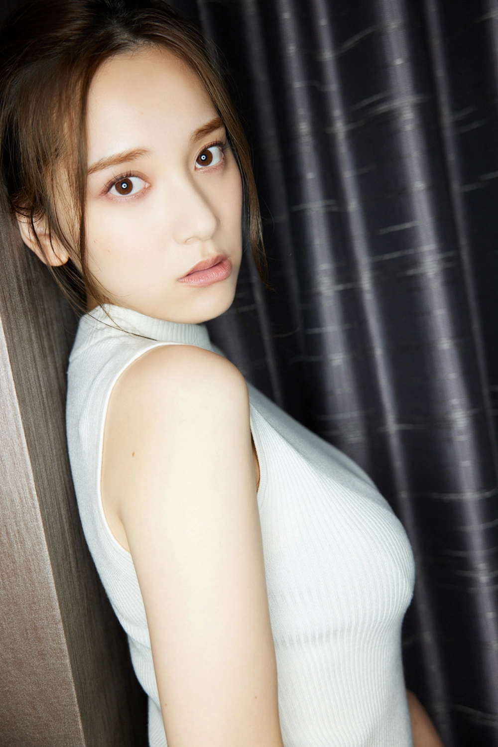 Vẻ đẹp nồng nàn của Tomaru Sayaka khiến tim người tan chảy