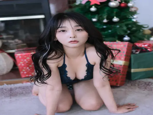 Yeoni sexy với vẻ đẹp quyến rũ khiến người xem mê mẩn